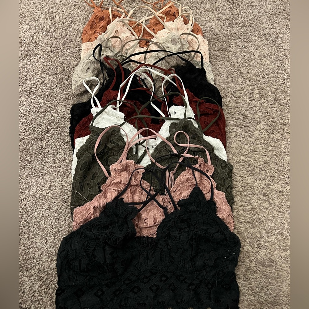 11 Wishlist Bralettes Size Medium (Lot)